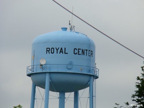 Royal Center water tower